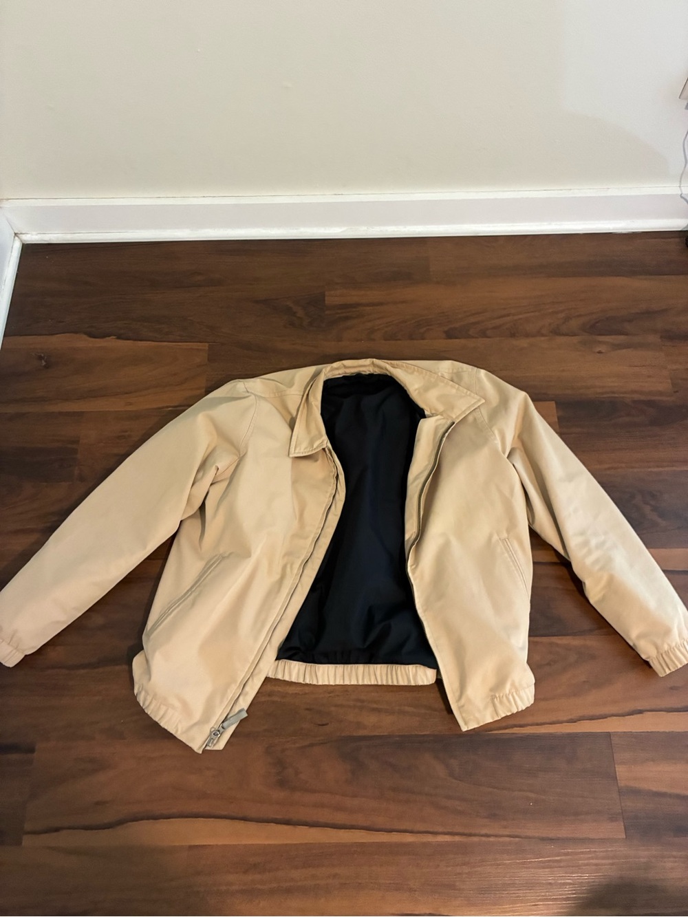 Everlane Men's Tan Lightweight Jacket - Casual Bomber Style